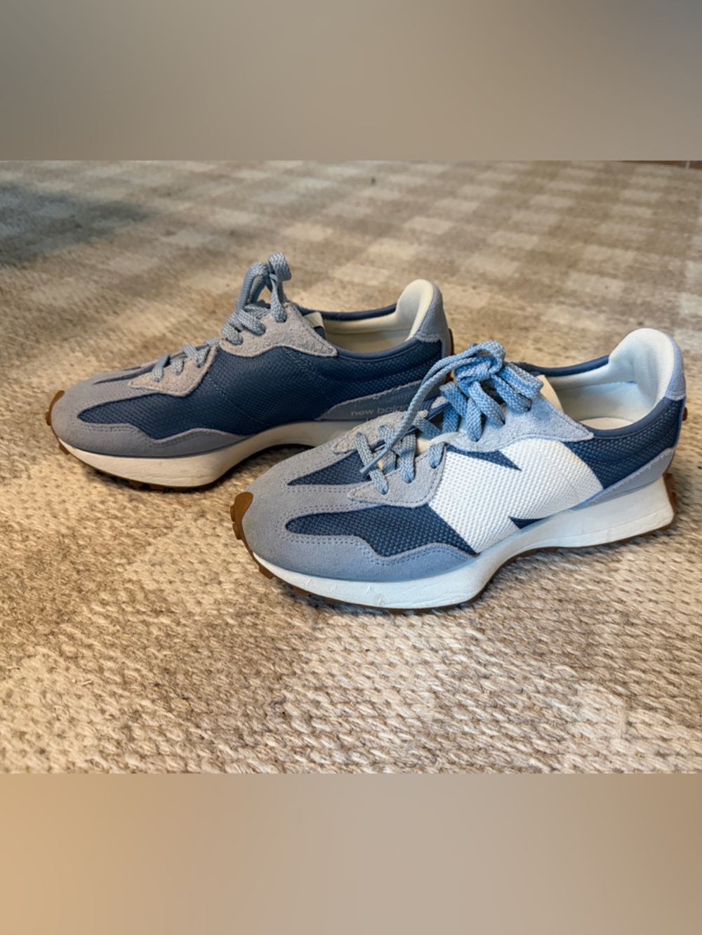 New Balance Blue and White 327 - Picture 3 of 4
